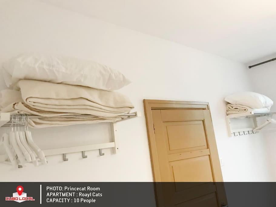 Royal Cats Apartment Порто Екстериор снимка